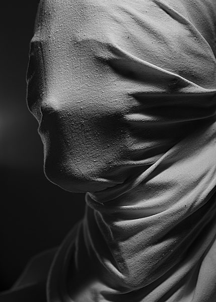 Иллюстрация. Название: «Человек со шрамом». Автор: Олег Малянов. Источник: http://www.photosight.ru/photos/5293313/