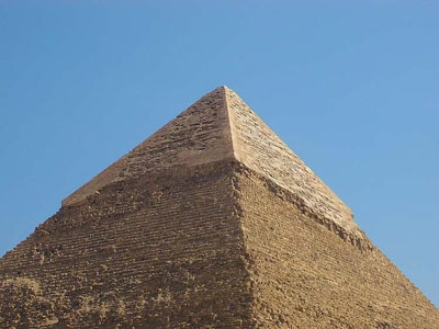 Облицовка пирамиды Хефрена, залитая раствором (бетоном)
