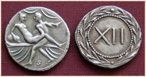 Судя по способу литья, и достаточно искусной технологии изготовления помпейских жетонов-монет, время их чеканки можно отнести самое раннее к 15 веку от Р. Х. А скорее, всего даже к 16 или 17 веку.